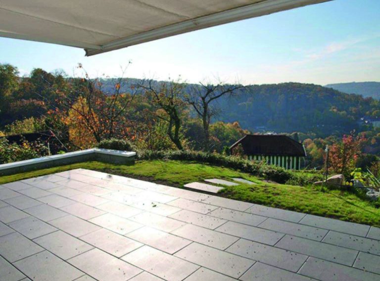 Terrasse mit wunderschönem Blick.