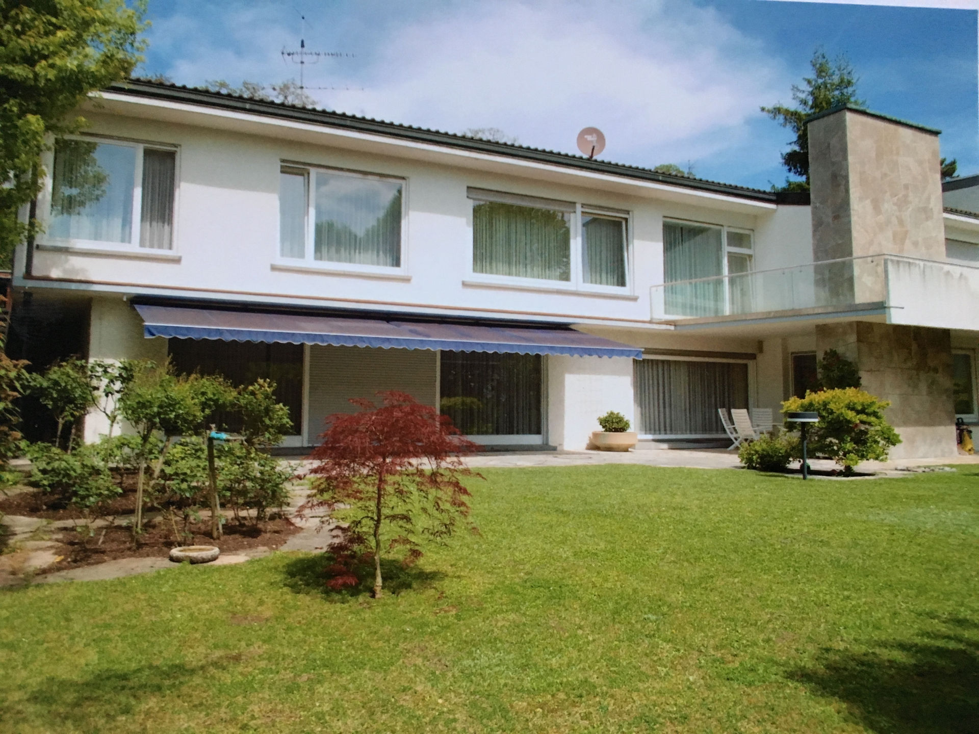 Ein echter Wohnklassiker der modernen 60-er Jahre für architektonische Liebhaber in Stuttgart-Vaihingen.