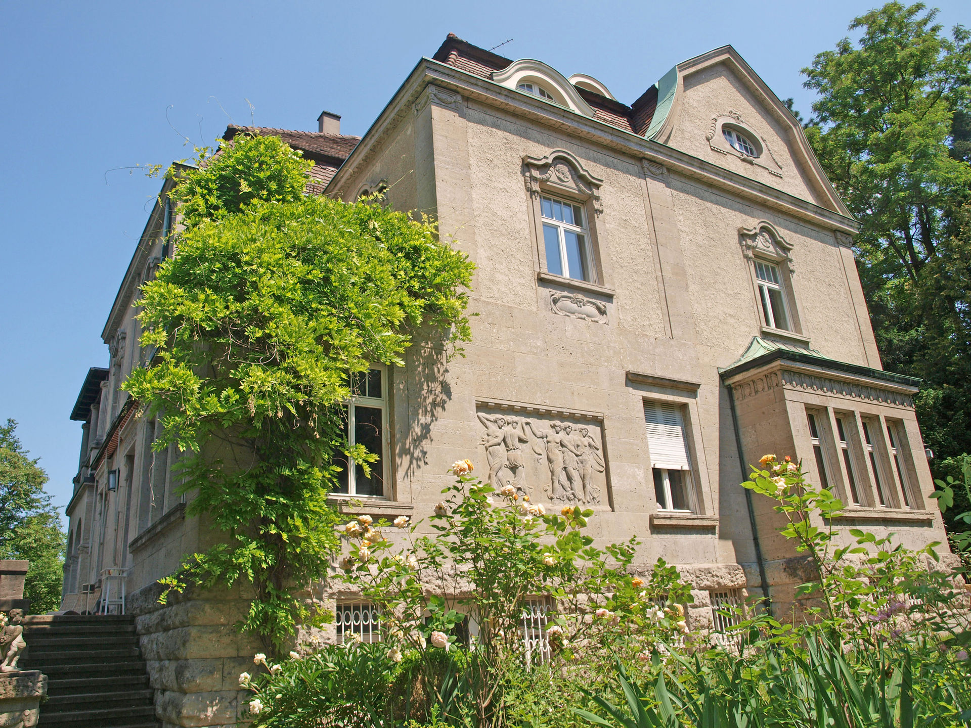 Villa