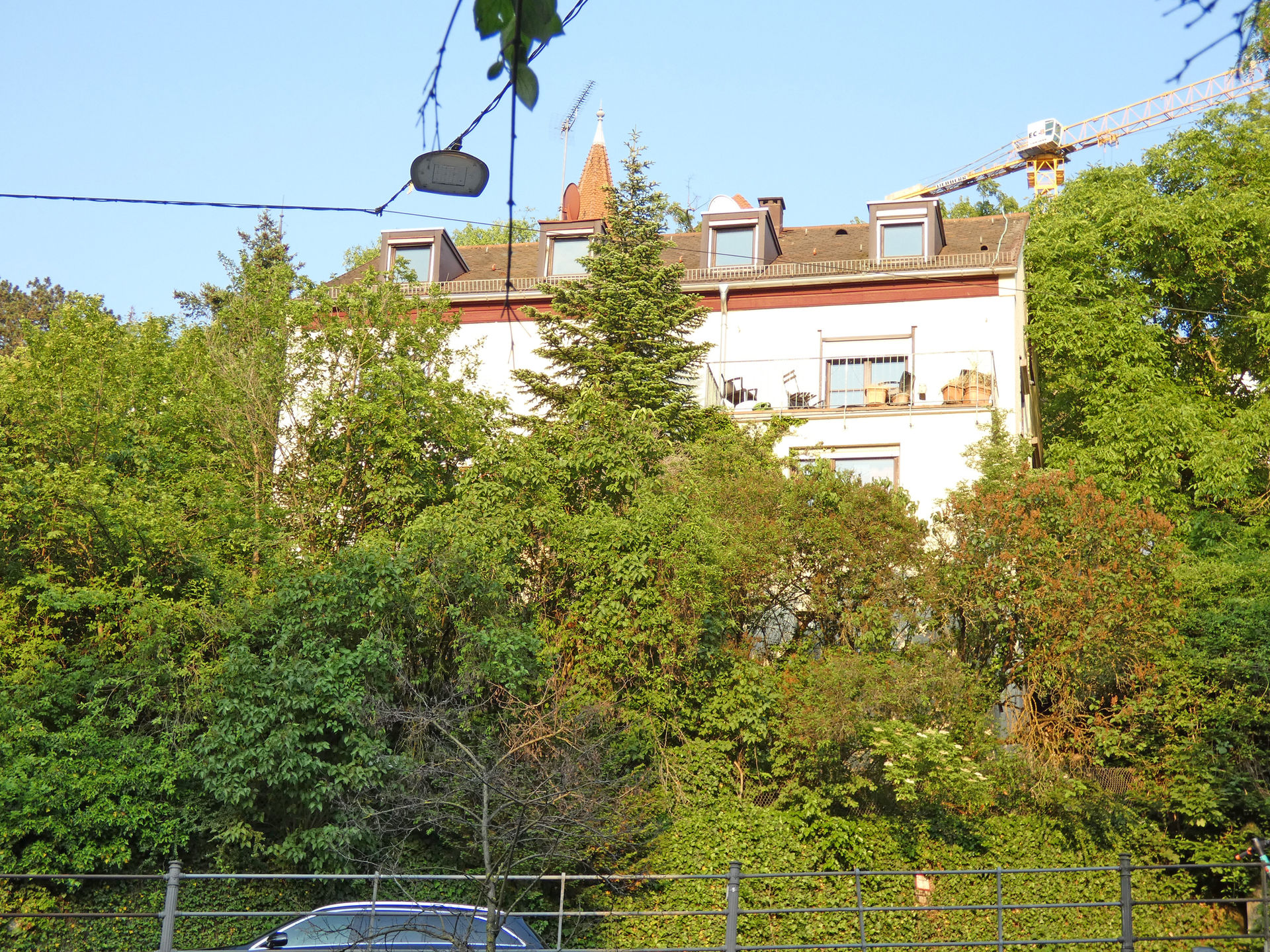 Ein interessantes, seltenes und vielseitiges Kaufangebot! Großzügiges, familiengerechtes in Stuttgart