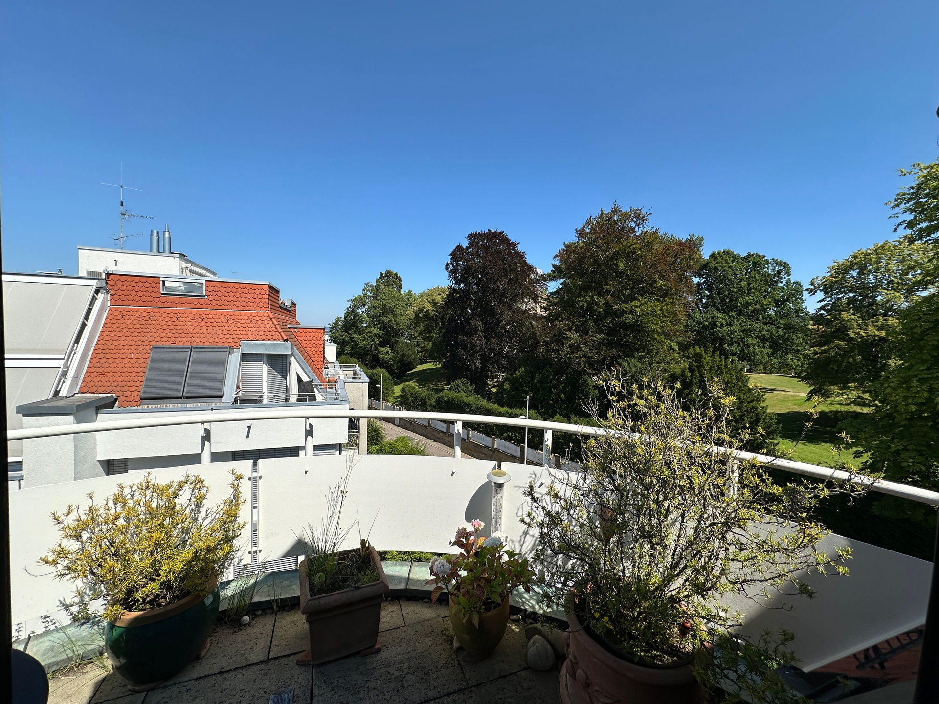 Großzügiges, modernes Wohnen in bester Aussichtslage von Stuttgart“ Einzigartige und in Stuttgart