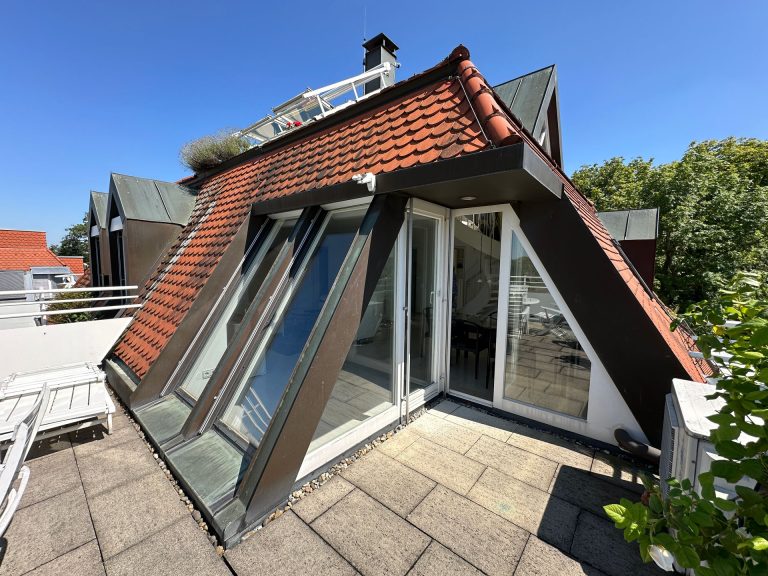 Großzügiges, modernes Wohnen in bester Aussichtslage von Stuttgart“ Einzigartige und in Stuttgart