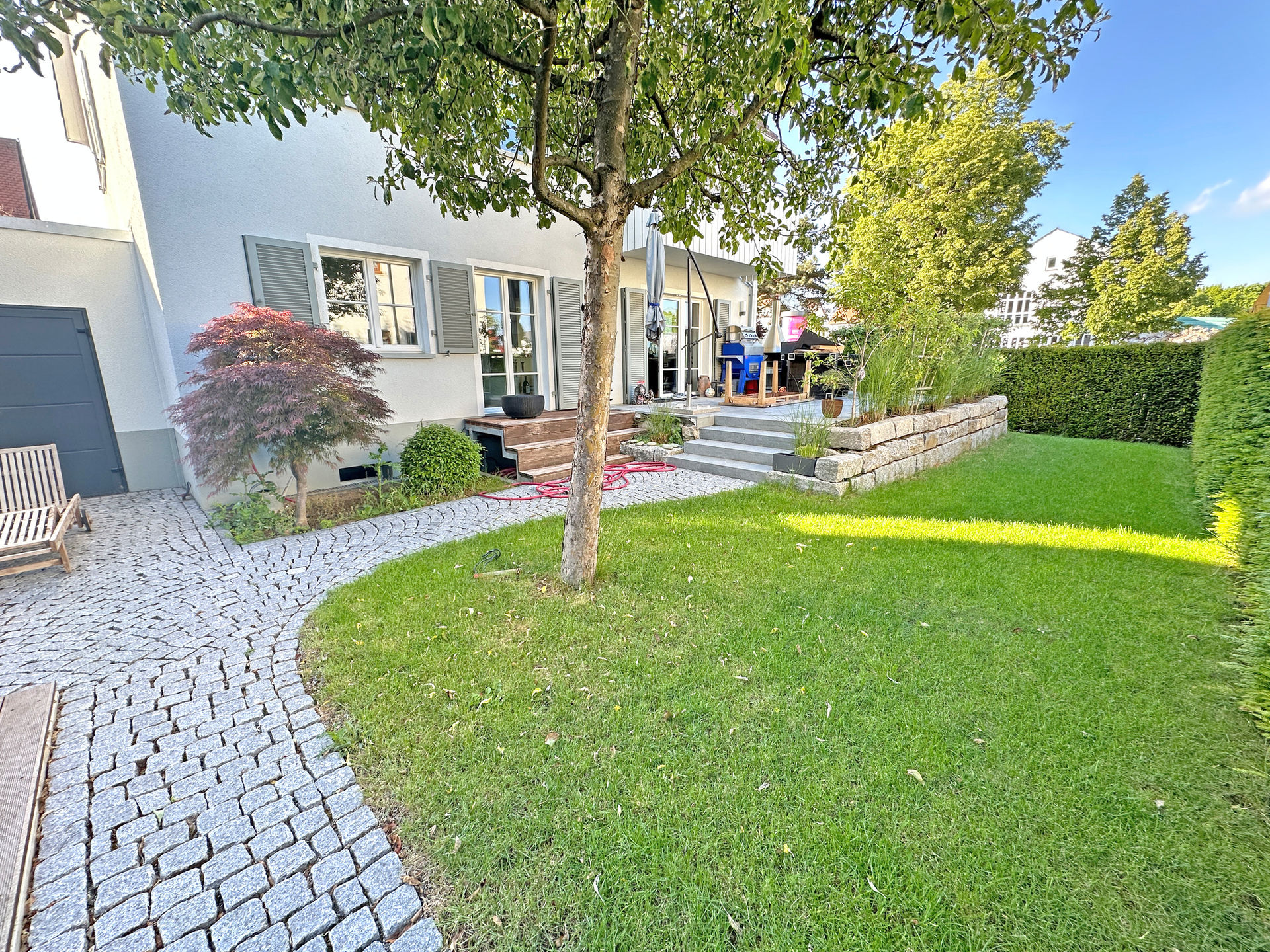 Perfektes Wohnhaus für eine Großfamilie und echte Rarität! in Stuttgart