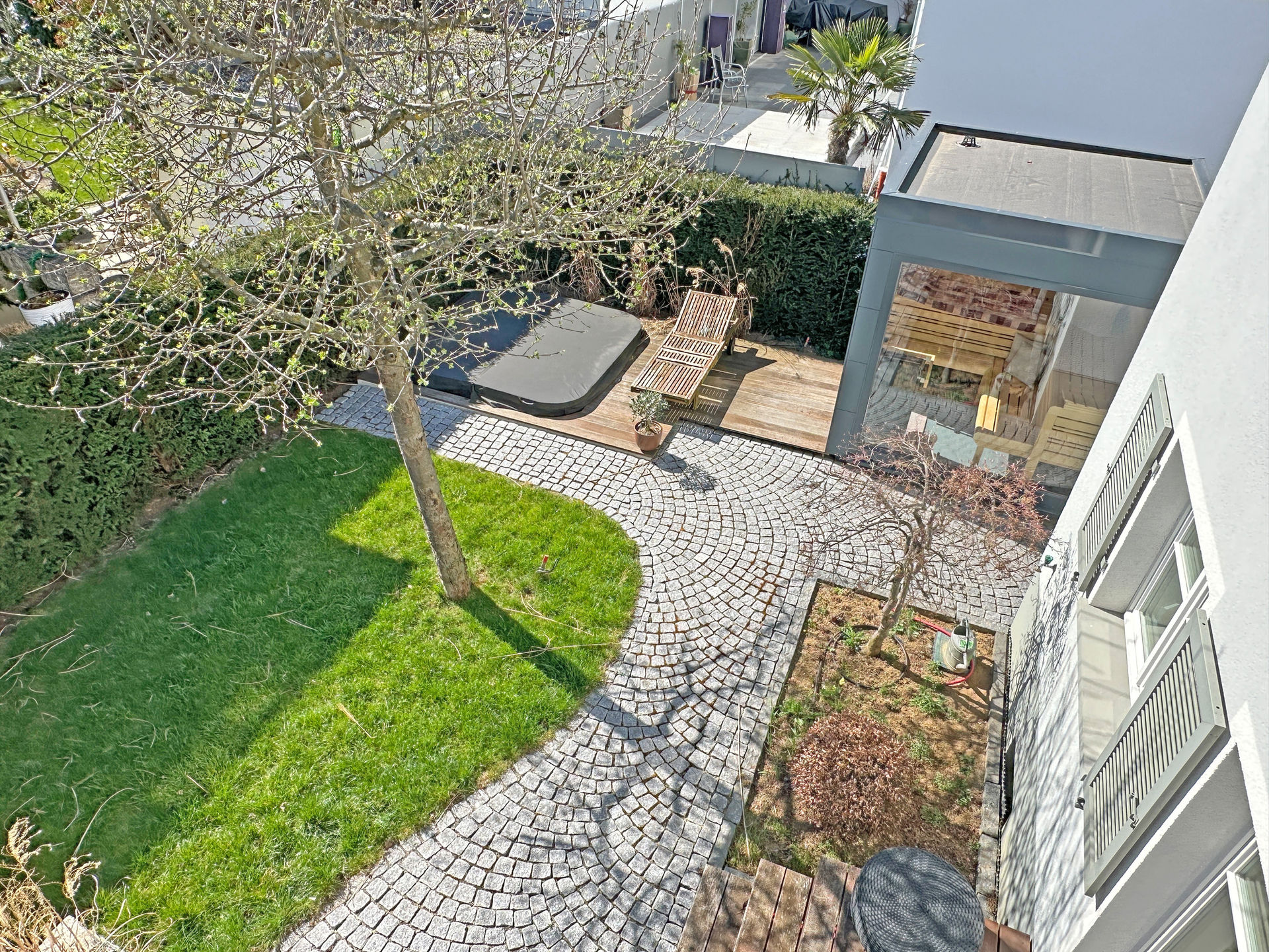 Perfektes Wohnhaus für eine Großfamilie und echte Rarität! in Stuttgart