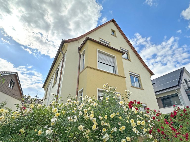 Attraktives 3-Familienhaus, ruhige Top-Wohn-/Aussichtslage, 70376 Bad Cannstatt (Auf der in Stuttgart