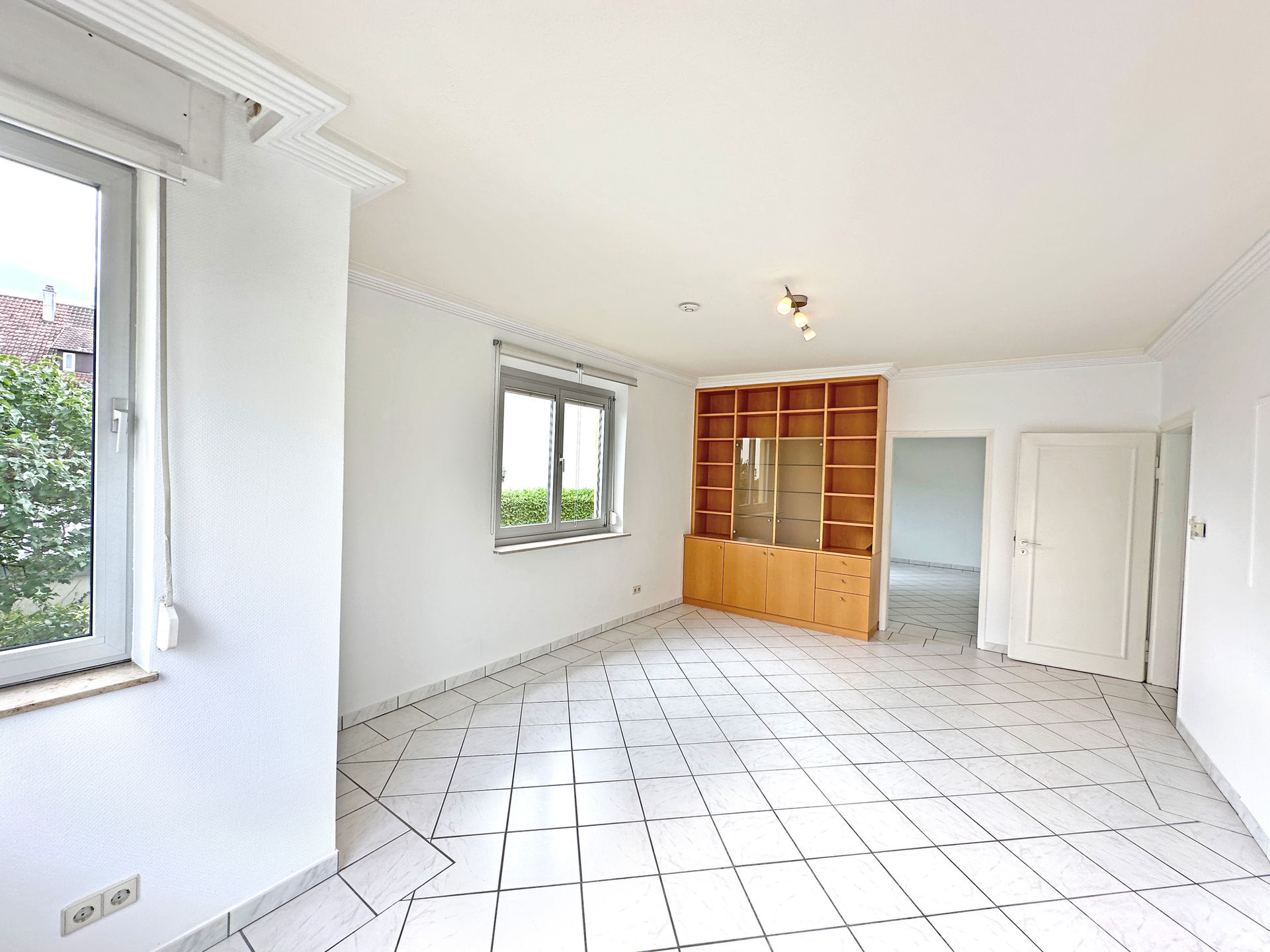 Attraktives 3-Familienhaus, ruhige Top-Wohn-/Aussichtslage, 70376 Bad Cannstatt (Auf der in Stuttgart