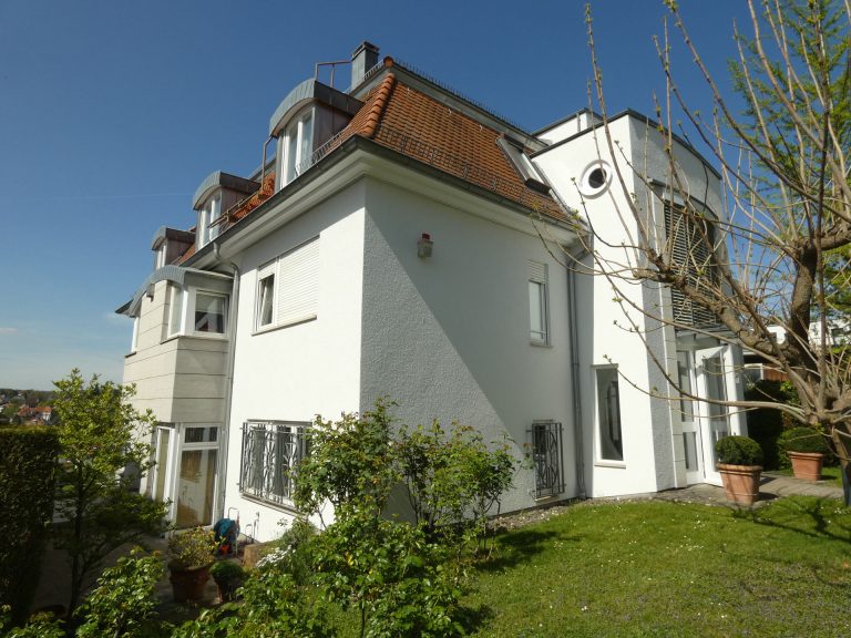 Wohnen wie in einem klassischen Einfamilienhaus – Einmaliges Liebhaberobjekt in einer in Stuttgart
